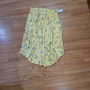 Ladies floral ruffled skirt